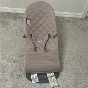 baby bjorn bouncer